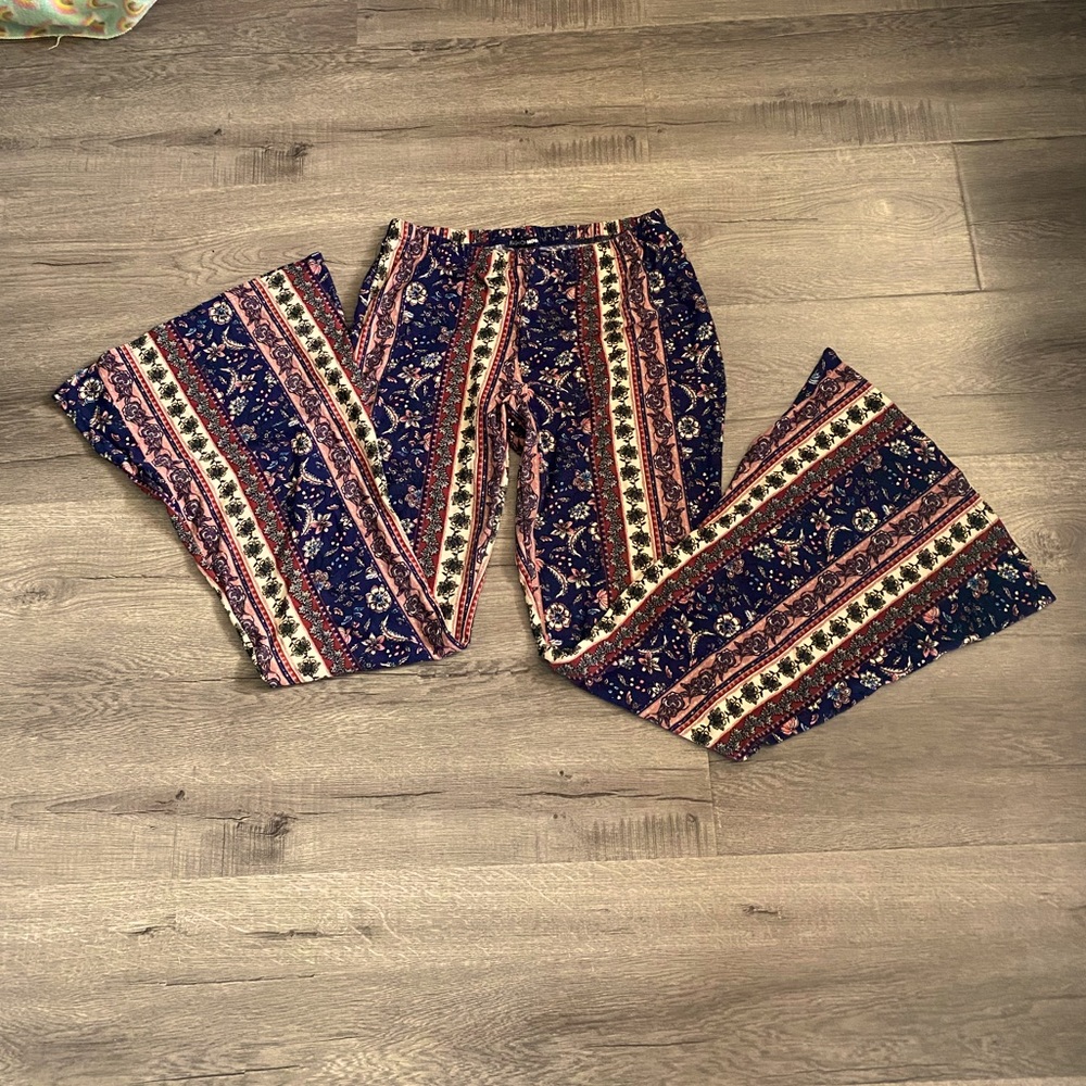 Stretch funky bell bottom pants Size XL